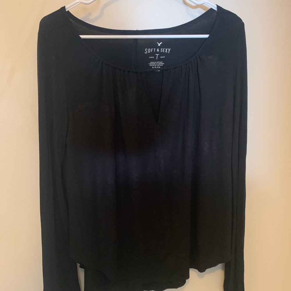 American Eagle Women’s Long Sleeve